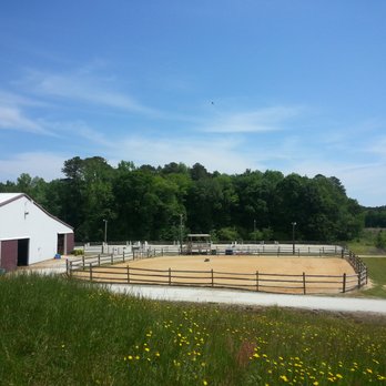 Creekside Equestrian Center - Beautiful facility to enjoy - Horseback Riding Near Me - Smithfield, North Carolina Creekside Equestrian Center - Beautiful facility to enjoy - Horseback Riding Near Me - Smithfield, North Carolina