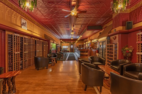 Leigh’s Garden Winery by null