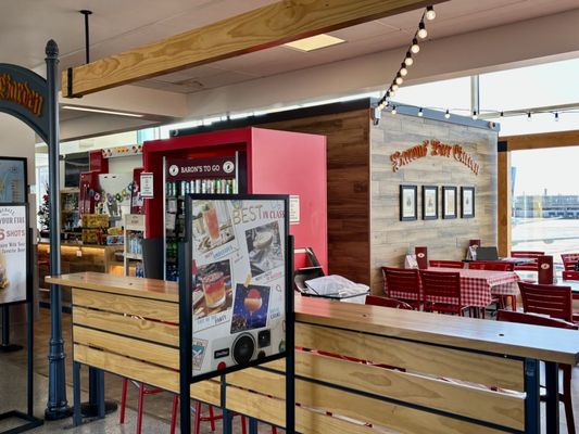 Milwaukee Mitchell International Airport by null