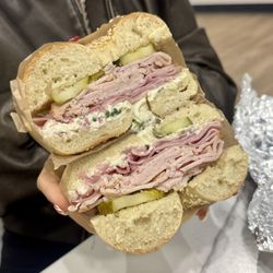 STATEN ISLAND - sub scallion cream cheese