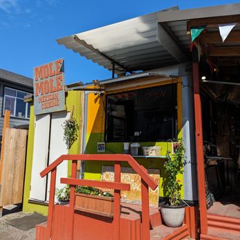 Mole Mole - Pickup window - Mexican Near Me - Portland, Oregon
