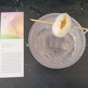 ELOREA - Lychee Git - Perfume Near Me - Los Angeles, California ELOREA - Lychee Git - Perfume Near Me - Los Angeles, California