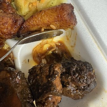 Spices Caribbean Restaurant - Stewed chicken - Caribbean Near Me - Jacksonville, Florida