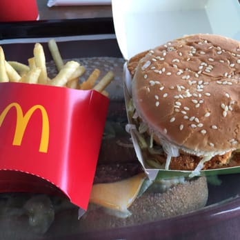 McDonald's - Chicken Mac, yum! - Fast Food Near Me - Saint-Martin-les-Eaux, 04