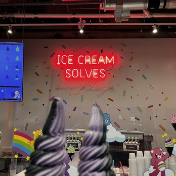 iHalo Krunch - Ice Cream & Frozen Yogurt Near Me - Toronto, Ontario iHalo Krunch - Ice Cream & Frozen Yogurt Near Me - Toronto, Ontario