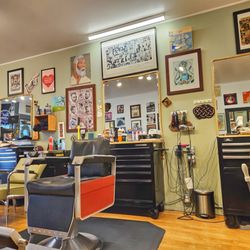 Eleventh Street Barber - Inside ... lots of cool kitsch