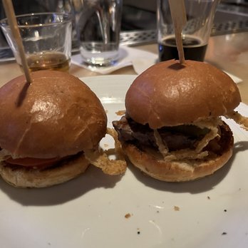 Stanford's - Sliders - American Near Me - Seattle, Washington Stanford's - Sliders - American Near Me - Seattle, Washington