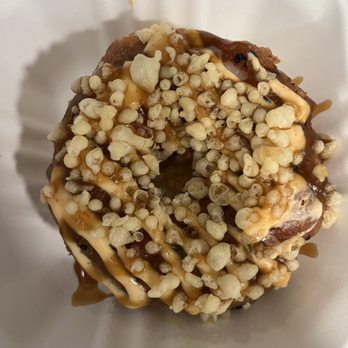 Poke Burri Charleston - Tuna sushi doughnut - Poke Near Me - Charleston, South Carolina Poke Burri Charleston - Tuna sushi doughnut - Poke Near Me - Charleston, South Carolina