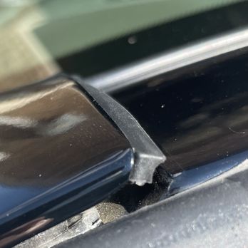 Safelite AutoGlass - This should fit flat so no water will leak in This is the pillar cover on both sides of the windshield. My mustang was immaculate before - Auto Glass Services Near Me - Birmingham, Alabama Safelite AutoGlass - This should fit flat so no water will leak in This is the pillar cover on both sides of the windshield. My mustang was immaculate before - Auto Glass Services Near Me - Birmingham, Alabama
