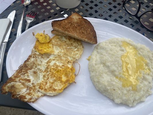 Central Diner (formerly Central Coffee Shoppe) by null
