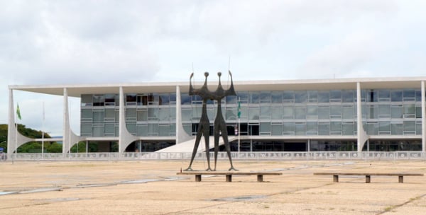 Praça dos Três Poderes by null