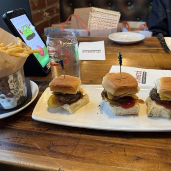 Finney's Crafthouse - Santa Barbara - Mini Finney Cheeseburgers - Cocktail Bars Near Me - Santa Barbara, California Finney's Crafthouse - Santa Barbara - Mini Finney Cheeseburgers - Cocktail Bars Near Me - Santa Barbara, California