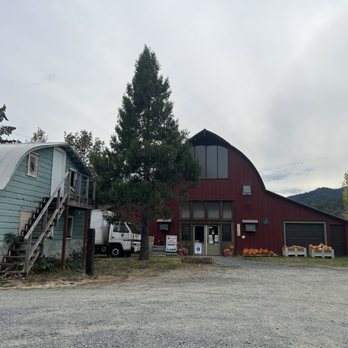 Whistling Duck Farm Store - Fruits & Veggies Near Me - Grants Pass, Oregon Whistling Duck Farm Store - Fruits & Veggies Near Me - Grants Pass, Oregon