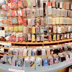 Fashion City - Big array of phone cases and accessories