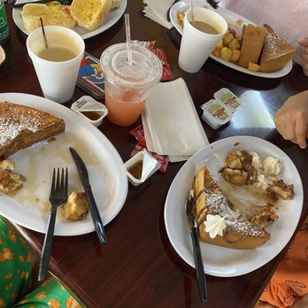 Las Canarias - French toast, French toast with Nutella; ham and cheese omelette; guava pineapple juice; latte and vanilla latte - Breakfast & Brunch Near Me - San Juan, Puerto Rico Las Canarias - French toast, French toast with Nutella; ham and cheese omelette; guava pineapple juice; latte and vanilla latte - Breakfast & Brunch Near Me - San Juan, Puerto Rico