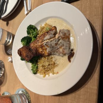 BJ's Restaurant & Brewhouse - Atlantic Salmon* - American Near Me - Tracy, California