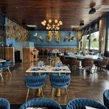 Blue Pearl - The decor - Seafood Near Me - Staten Island, New York Blue Pearl - The decor - Seafood Near Me - Staten Island, New York