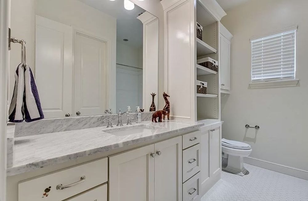 Slide of J&L Construction & Remodeling