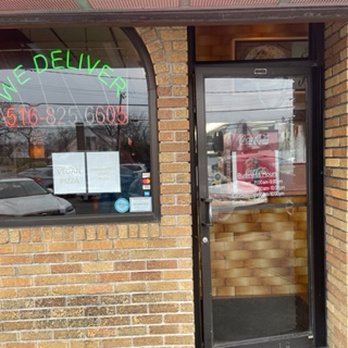 Genovese Pizzeria & Restaurant - Genovese Pizzeria - Pizza Near Me - Valley Stream, New York Genovese Pizzeria & Restaurant - Genovese Pizzeria - Pizza Near Me - Valley Stream, New York