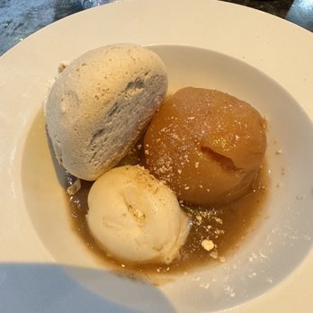 Le Hide - Peach dessert! - French Near Me - Paris, 75 Le Hide - Peach dessert! - French Near Me - Paris, 75