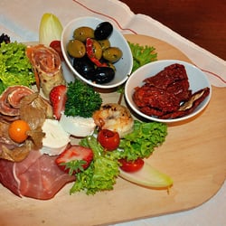 Mooshüsli Café Restaurant - Preiswerte Mittagsmenüs, oft unter EUR 10.-