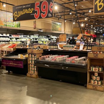 Wegmans - Interior - Grocery Near Me - Brooklyn, New York