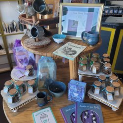 Traveler's Moon - Twin Moon Teas