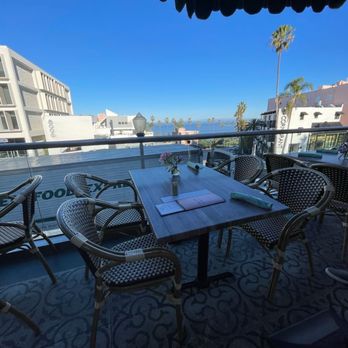 Cody's La Jolla - Breakfast & Brunch Near Me - La Jolla, California