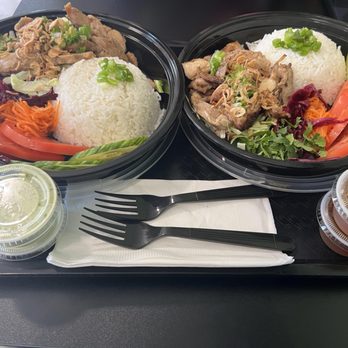 Pho Go - Chicken rice bowls with the delicious sauces. - Vietnamese Near Me - Avon, Connecticut