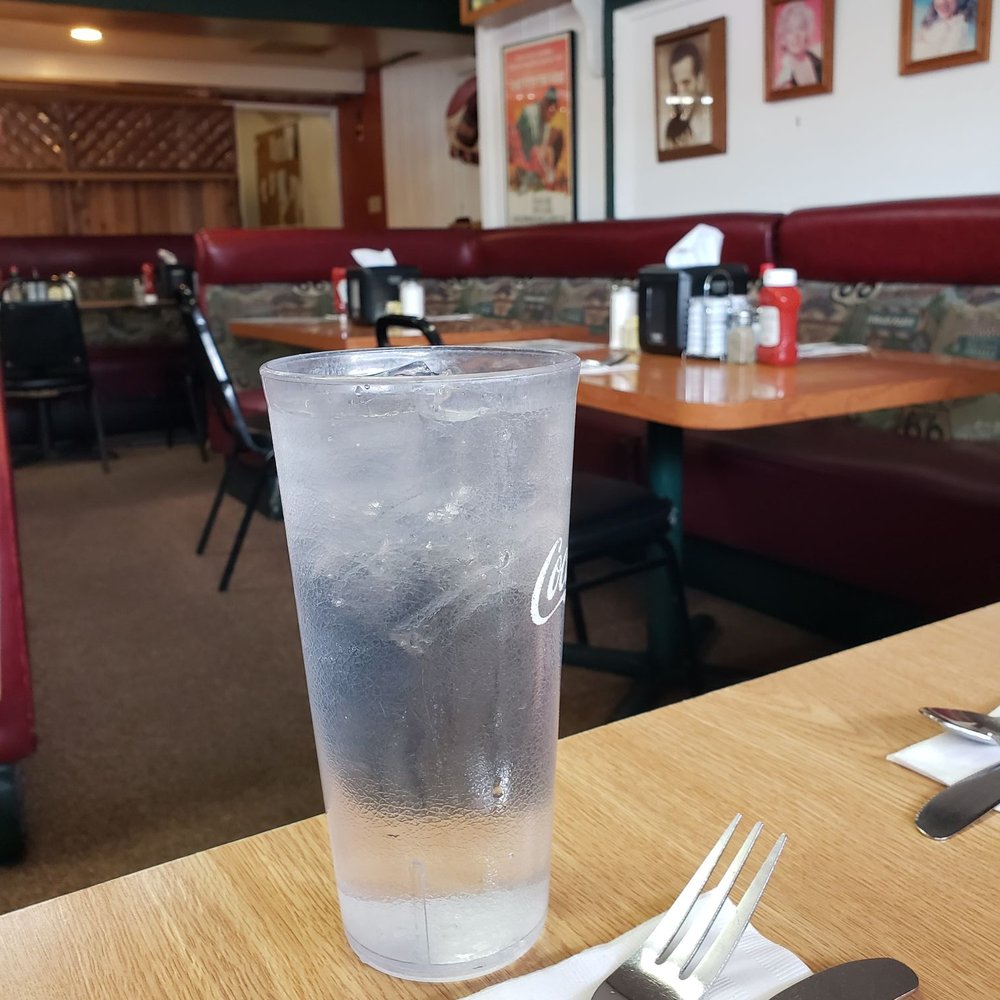 Antique Row Cafe - Inside - Breakfast & Brunch Near Me - El Cajon, California Antique Row Cafe - Inside - Breakfast & Brunch Near Me - El Cajon, California