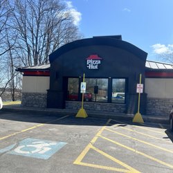 Pizza Hut - Side view from parking lot