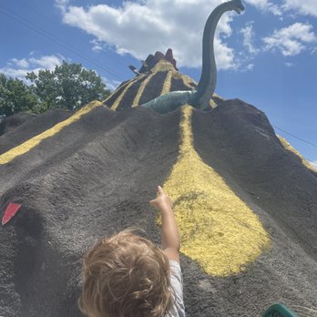Fantasy Golf - Amusement Parks Near Me - Pigeon Forge, Tennessee