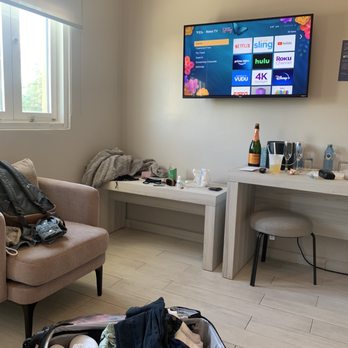 Trópica Beach Hotel - King room (comes with free Netflix and sling) - Hotels Near Me - San Juan, Puerto Rico