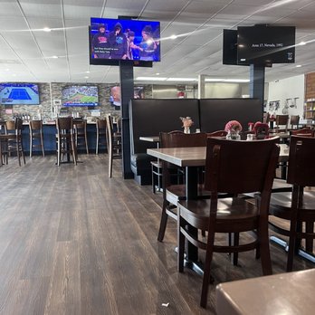 Main Kitchen Bar & Grill - Bar area - New American Near Me - Canoga Park, California Main Kitchen Bar & Grill - Bar area - New American Near Me - Canoga Park, California