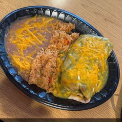 Paleteria La Reyna - Burrito with rice and beans