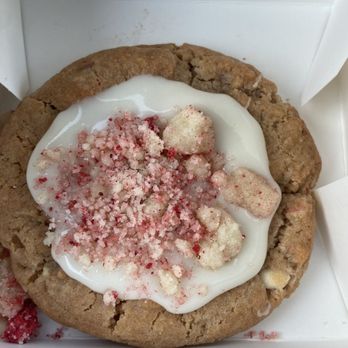 Crumbl - Kingstowne - Strawberry Shortcake Cookie - Bakeries Near Me - Alexandria, Virginia Crumbl - Kingstowne - Strawberry Shortcake Cookie - Bakeries Near Me - Alexandria, Virginia