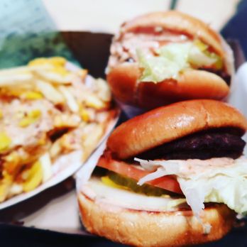 In-N-Out Burger - Burgers Near Me - Alameda, California