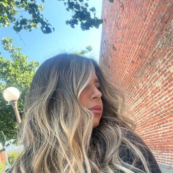Agencé - Natural lighting - Hair Stylists Near Me - Monrovia, California Agencé - Natural lighting - Hair Stylists Near Me - Monrovia, California