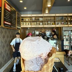 Salt & Straw - Order up-- lavender honey & strawberry tres leches