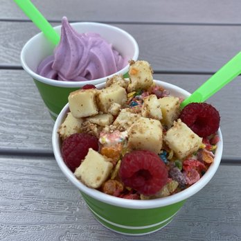 Aloha Yogurt - Vanilla froyo with all the toppings. Tart blueberry froyo. - Ice Cream & Frozen Yogurt Near Me - Tempe, Arizona