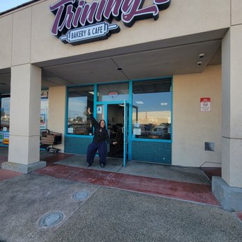 Trining's Bakery & Cafe - Exterior - Bakeries Near Me - San Diego, California