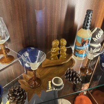 Trader Vic's - Hawaiian Near Me - Emeryville, California Trader Vic's - Hawaiian Near Me - Emeryville, California