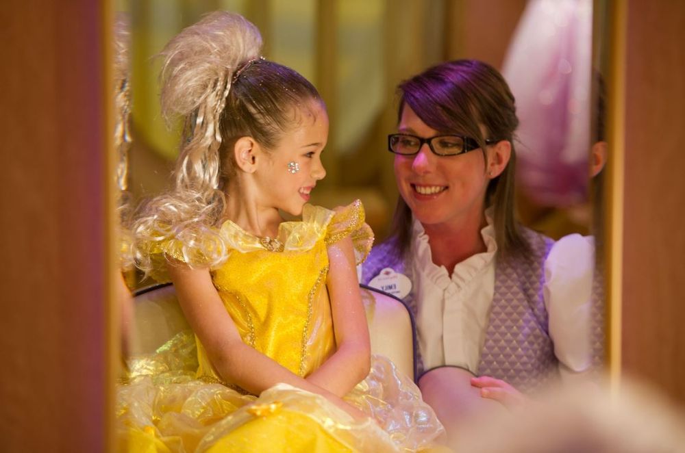 Bibbidi Bobbidi Boutique at Magic - O 