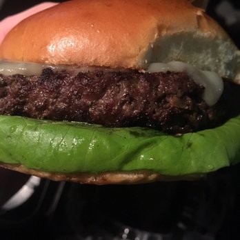 The Cottage Wellesley - Classic burger - New American Near Me - Wellesley, Massachusetts