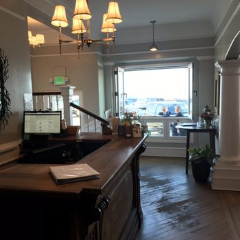 Newport Beach Hotel - Front check out desk looking in. - Hotels Near Me - Newport Beach, California