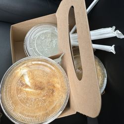 Mug n Bun - Root beer floats and lemonade