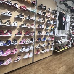 CJ Urban Wear - Women's Sneakers