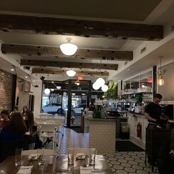 White Maple Café - Interior - New American Near Me - Ridgewood, New Jersey