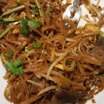 Thai Bamboo - Beef pad thai - Thai Near Me - Vaughan, Ontario