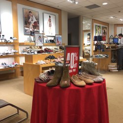 Dillard's
